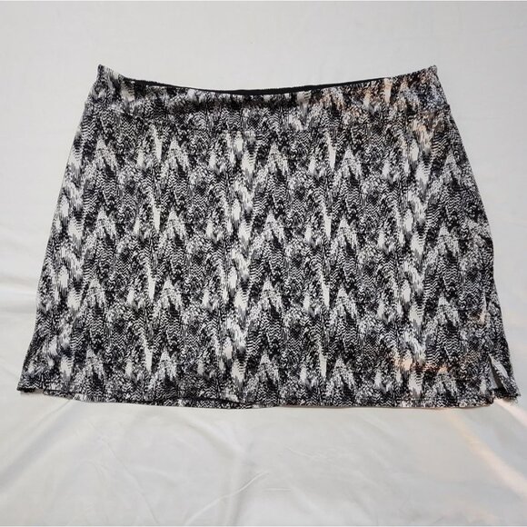 Tranquility Womens Skort Size L Black White Abstract Print Stretch Active Athlei - Picture 1 of 6